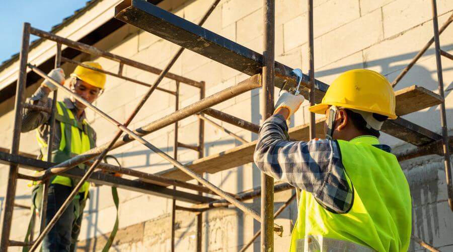 Professional gutter cleaning in Oatman, AZ